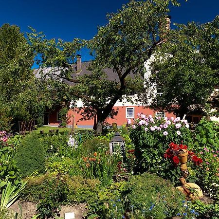 Gasthof Braeuer - Familie Eibensteiner Weißkirchen in Steiermark Екстериор снимка