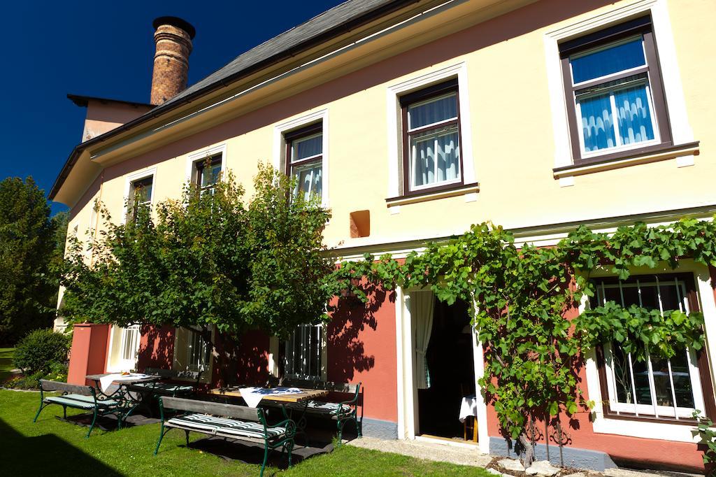 Gasthof Braeuer - Familie Eibensteiner Weißkirchen in Steiermark Екстериор снимка