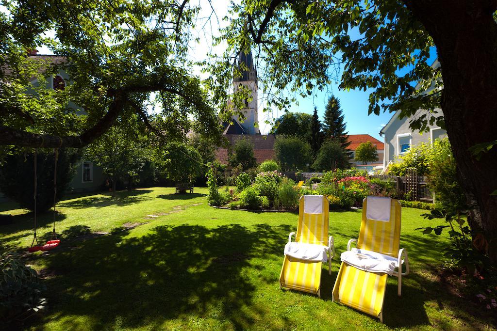 Gasthof Braeuer - Familie Eibensteiner Weißkirchen in Steiermark Екстериор снимка